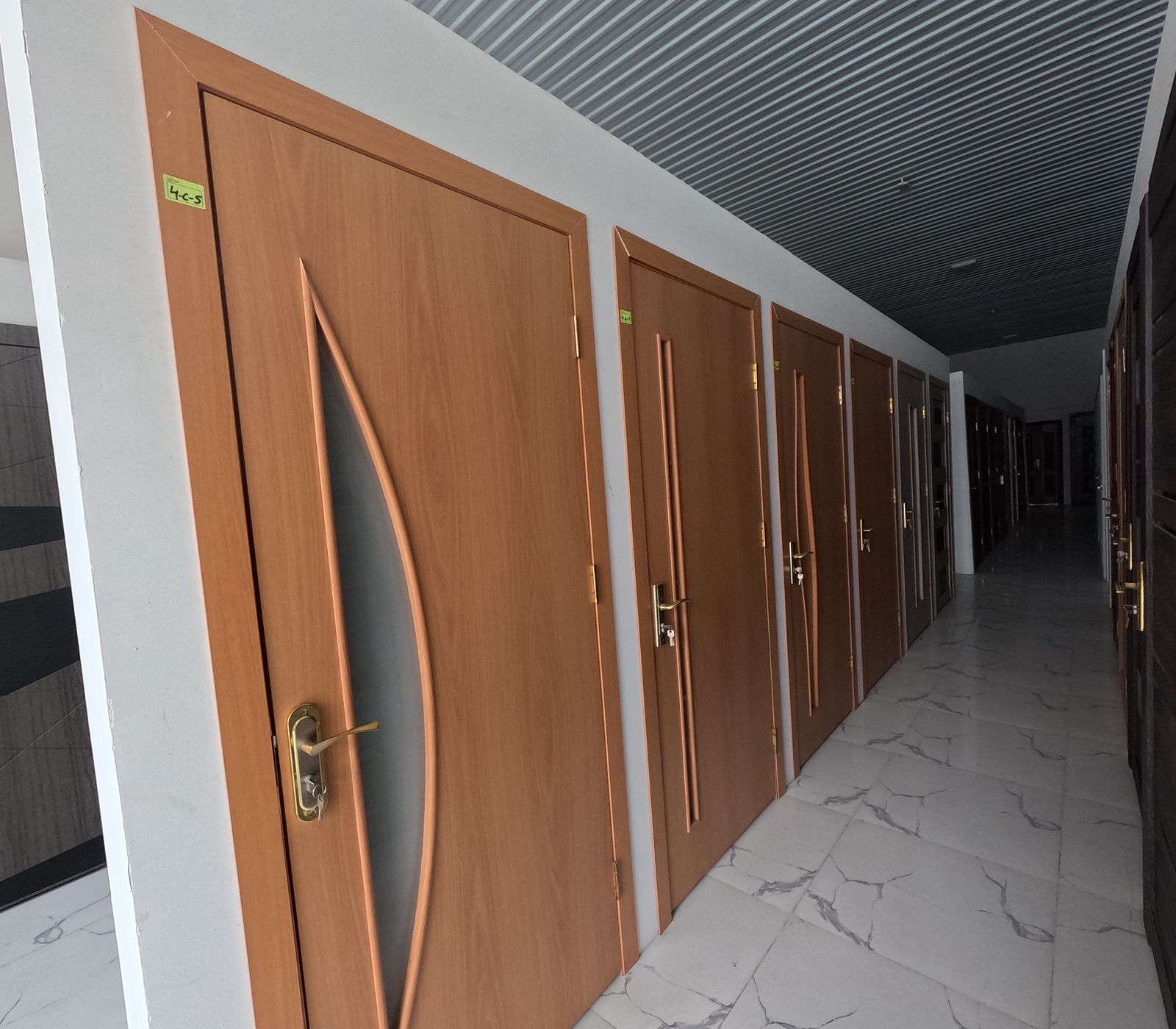 Otaq qapıları